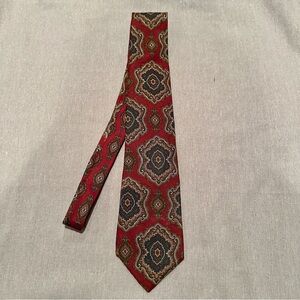Tommy Hilfiger dark red necktie, 100% silk, multicolor, medallion pattern